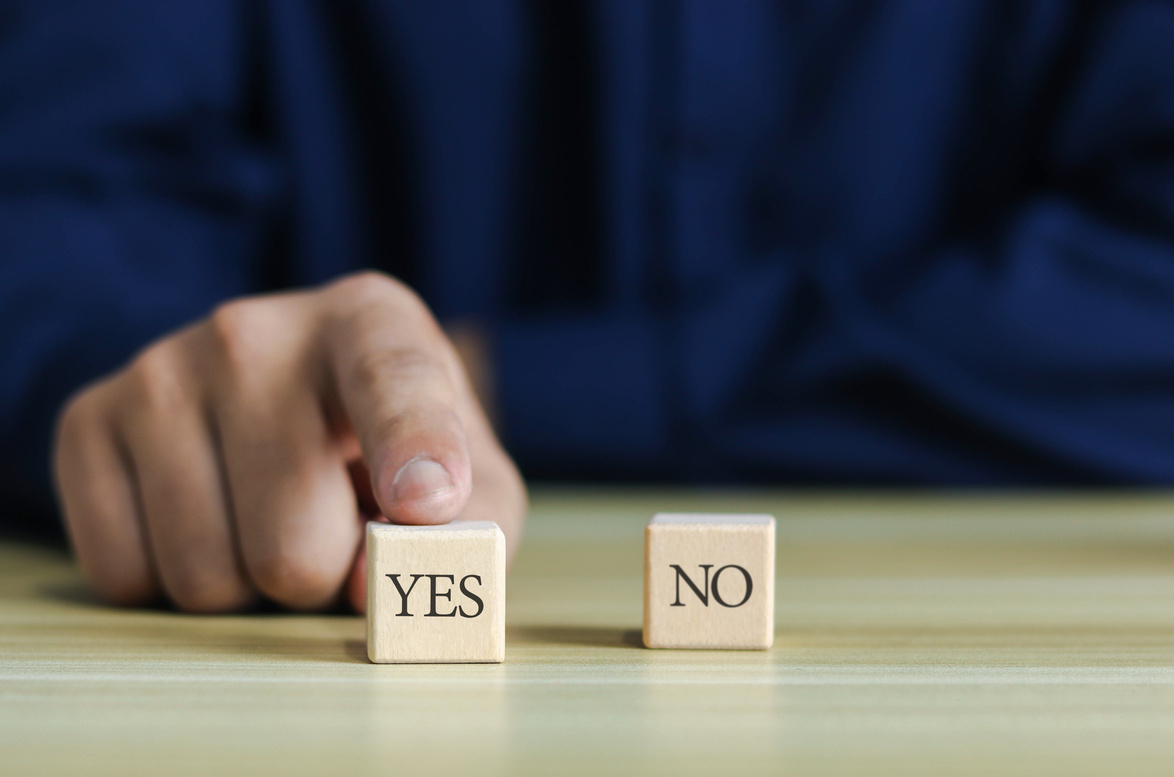 select yes or no symbol true and false on white background cube